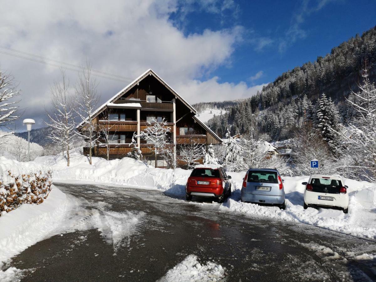 C1 Albmatte-fewo Sauna, Hallenbad Aussenbecken Massagen Nebenan